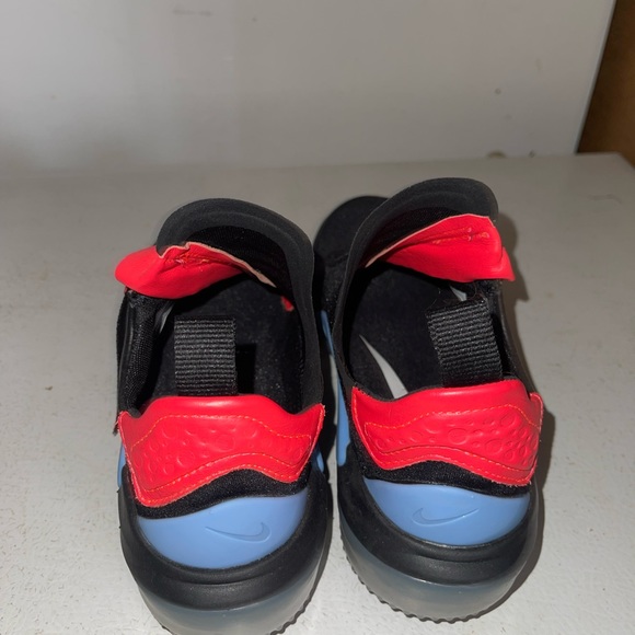 Nike women shoes satin - Picture 3 of 3